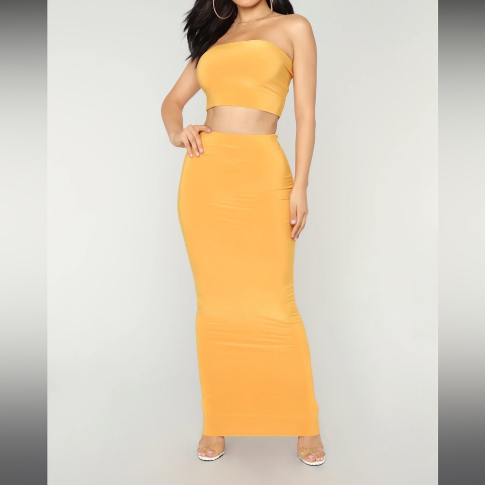 Skirt set